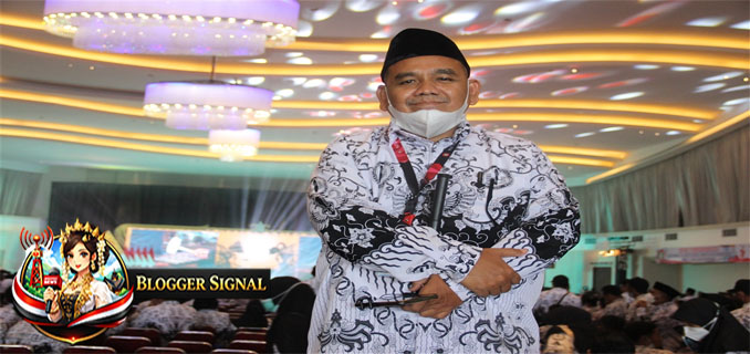 Omjay Dikenal Sebagai Guru Blogger Indonesia yang Konsisten Menulis